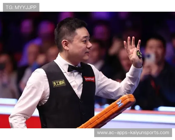 国际赛战况速报：丁俊晖强势晋级32强，小特复仇，肖国栋遭淘汰，丁俊晖资格赛